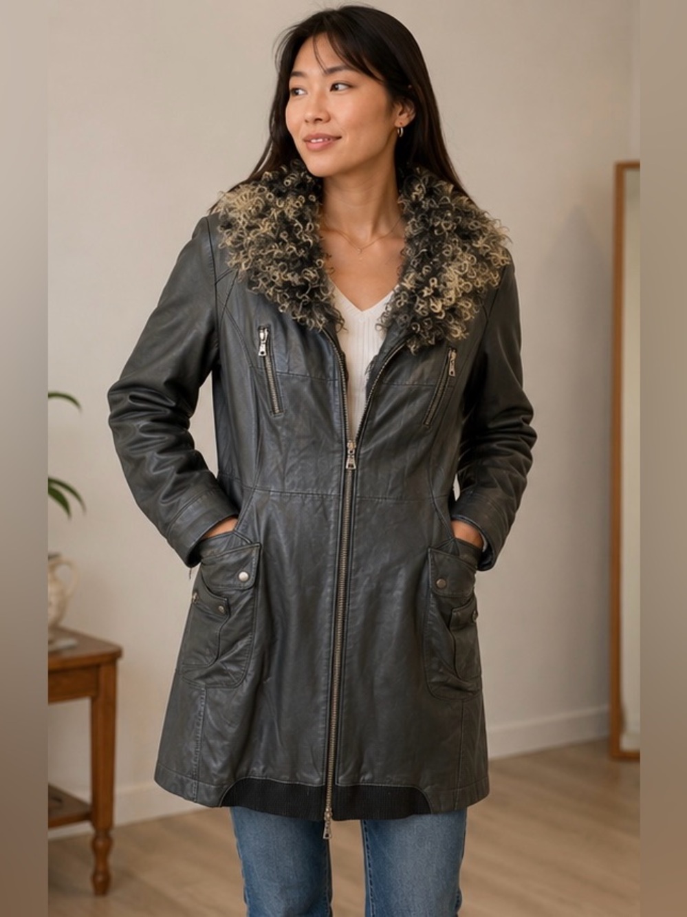 Danier Genuine Leather Coat Women’s XS Grey Shearling Fur Collar Zip Jacket
